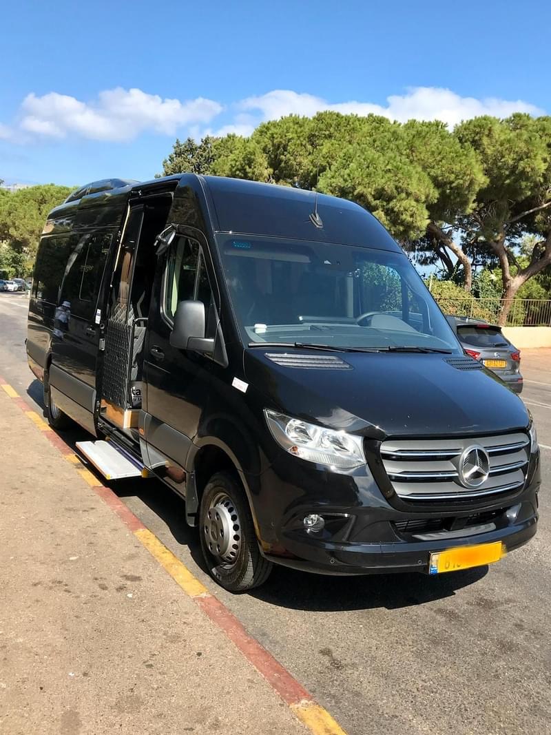הסעות לאירועים - גמבורג הסעות חושפים: הסודות שכל זוג צריך לדעת על הסעות לחתונה