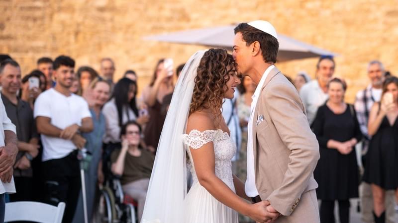 חתונות לא שגרתיות: זוגות שבחרו לעשות את זה אחרת