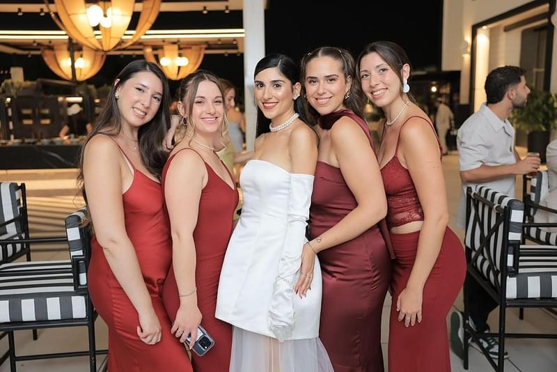 ארגון וניהול אירועים - יומנה של מלווה: חמש חברות, ארבע חתונות והמון שיעורים