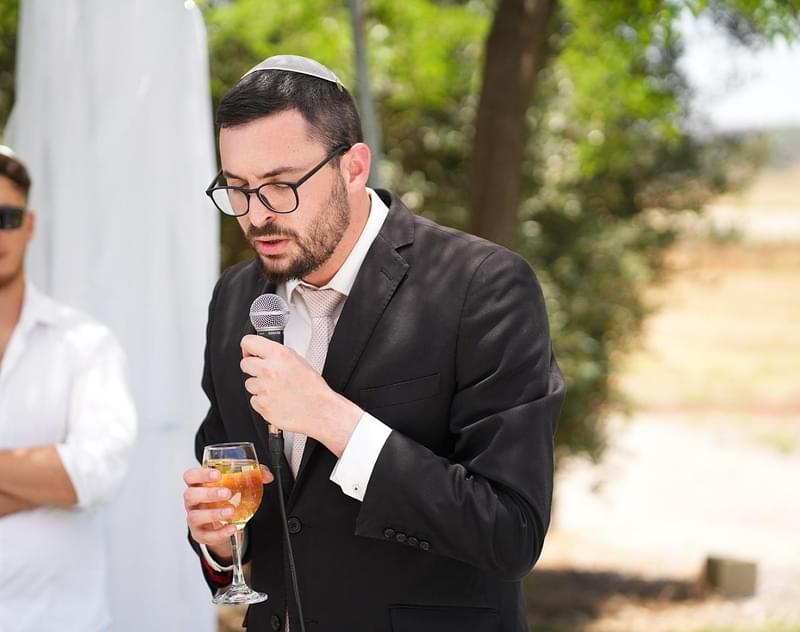 רבנים ועורכי טקסים - יש מקום לכולם מתחת לחופה: הסיפור של הרב רפאל יהונתן פוליסוק