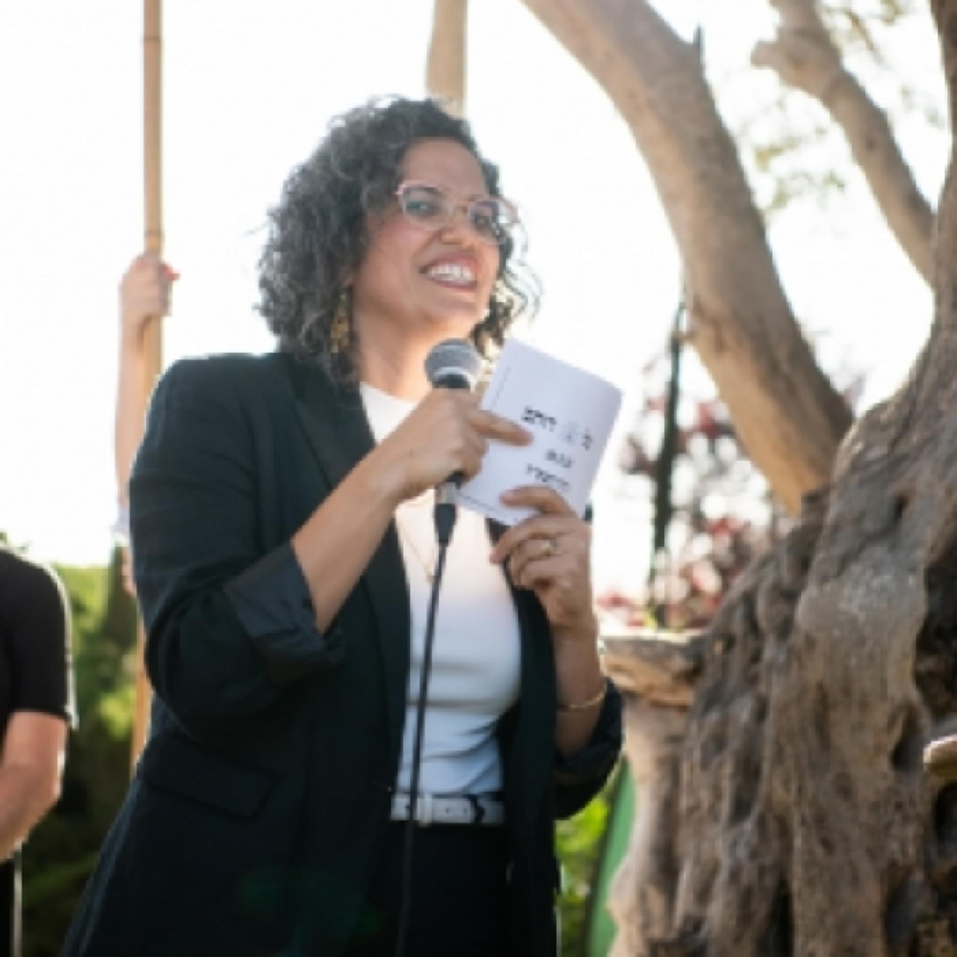 נופר סימפסון - עורכת טקסי חיים ובחירה
