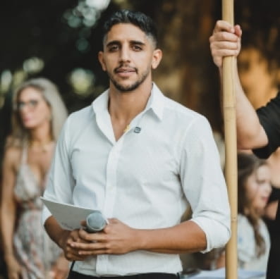 אריאל משה - עורך ומנחה טקסי חתונה