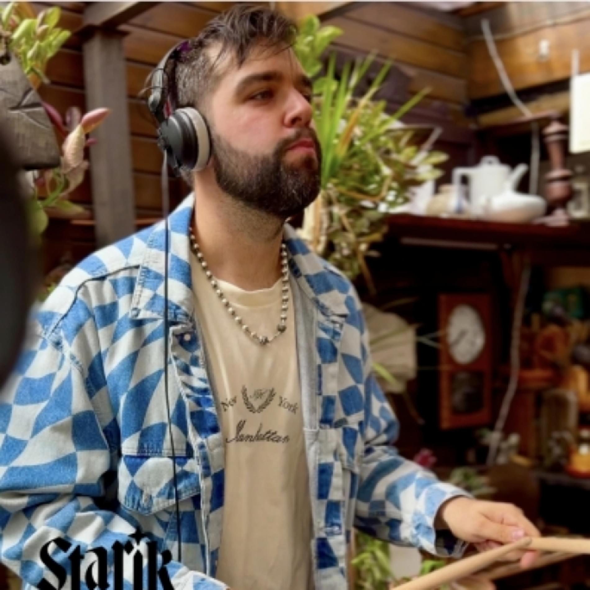 starik drummer