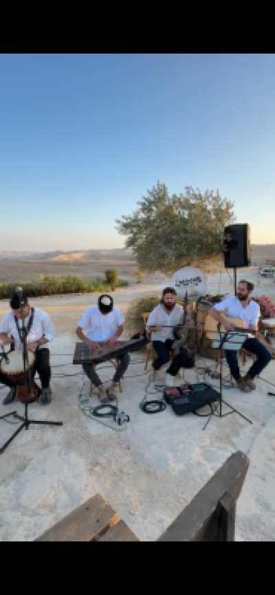 להקת מקודשת