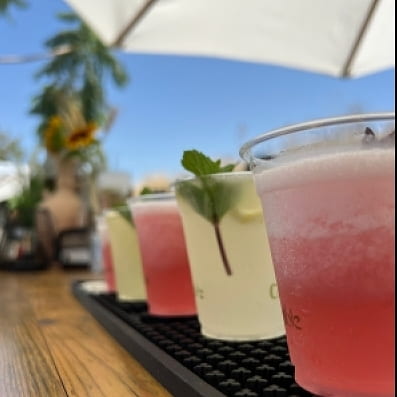 צ׳יקוס בר