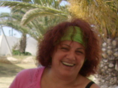 מסיבת יוגה צחוק עם רותי חי