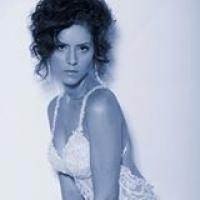 אווה עמוס