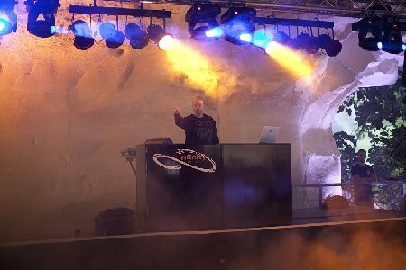 DJ יניב שיא